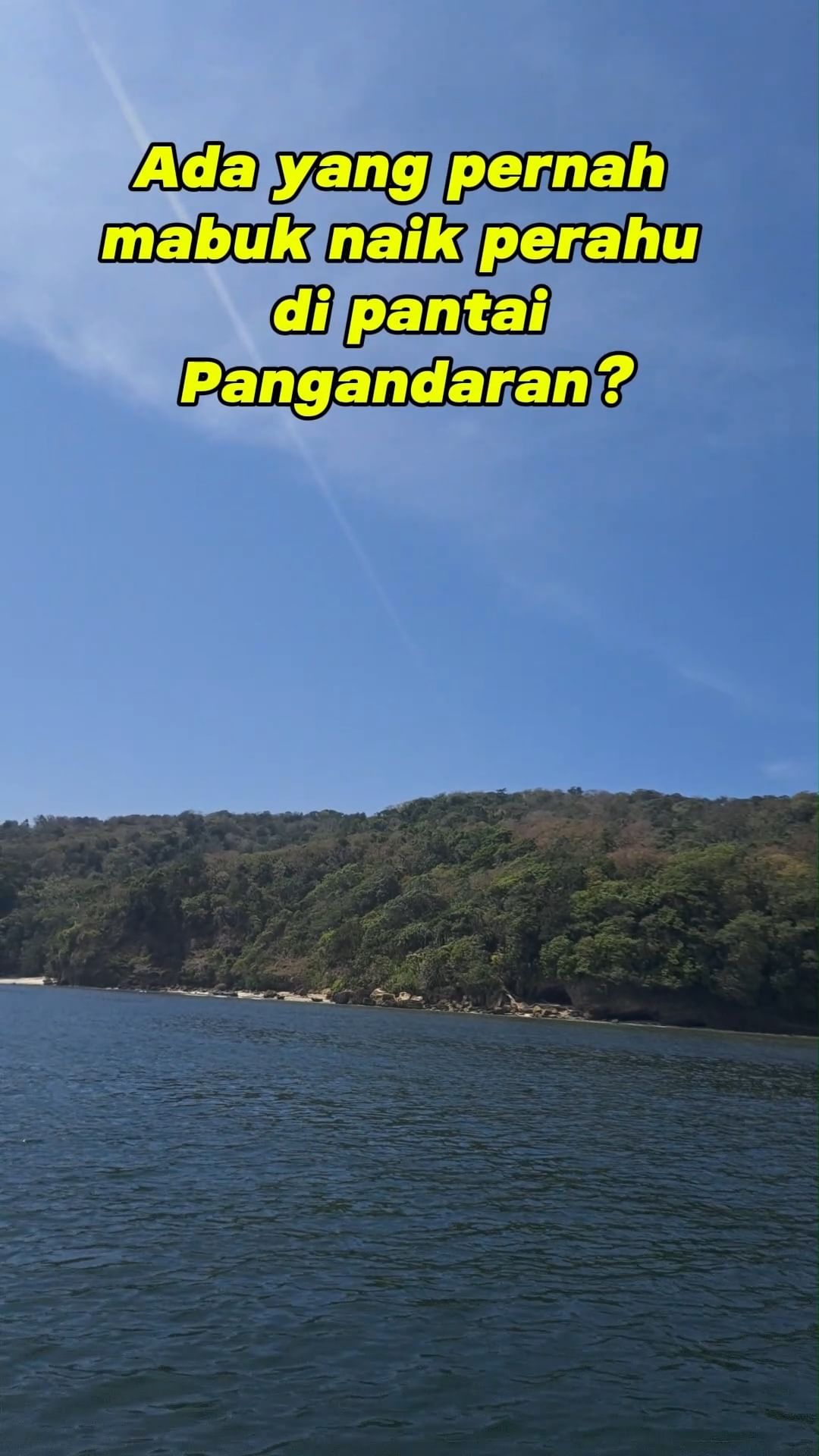 Naik perahu sih asik...tapi ada 