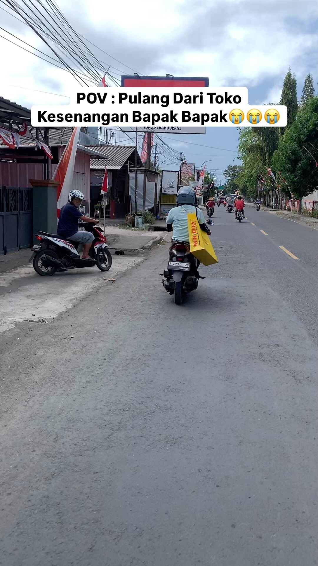 Udah Mampir Belum Ke Toko Kesukaan Bapak Bapak??? 🤩🤩

#pangandaran #pangandaranbeach           ...