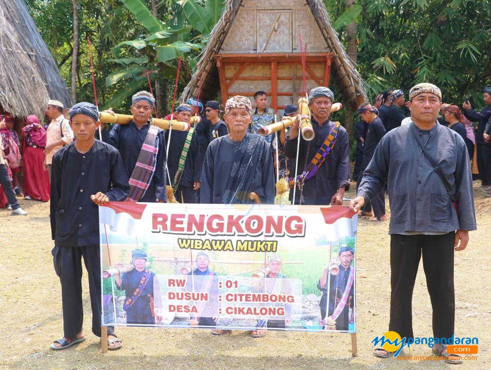 Potret Kesenian Rengkong Desa Cikalong Pangandaran 