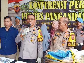 Potret Pelaku Pembuangan Bayi di Desa Bojong di Amankan Polres Pangandaran