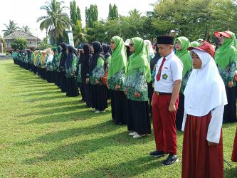 Potret Upacara Peringatan Hari Guru Nasional di Pangandaran